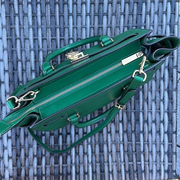 𝅺MICHAEL KORS Hamilton Emerald Green Large Leather Tote Bag - Picture 9 of 16
